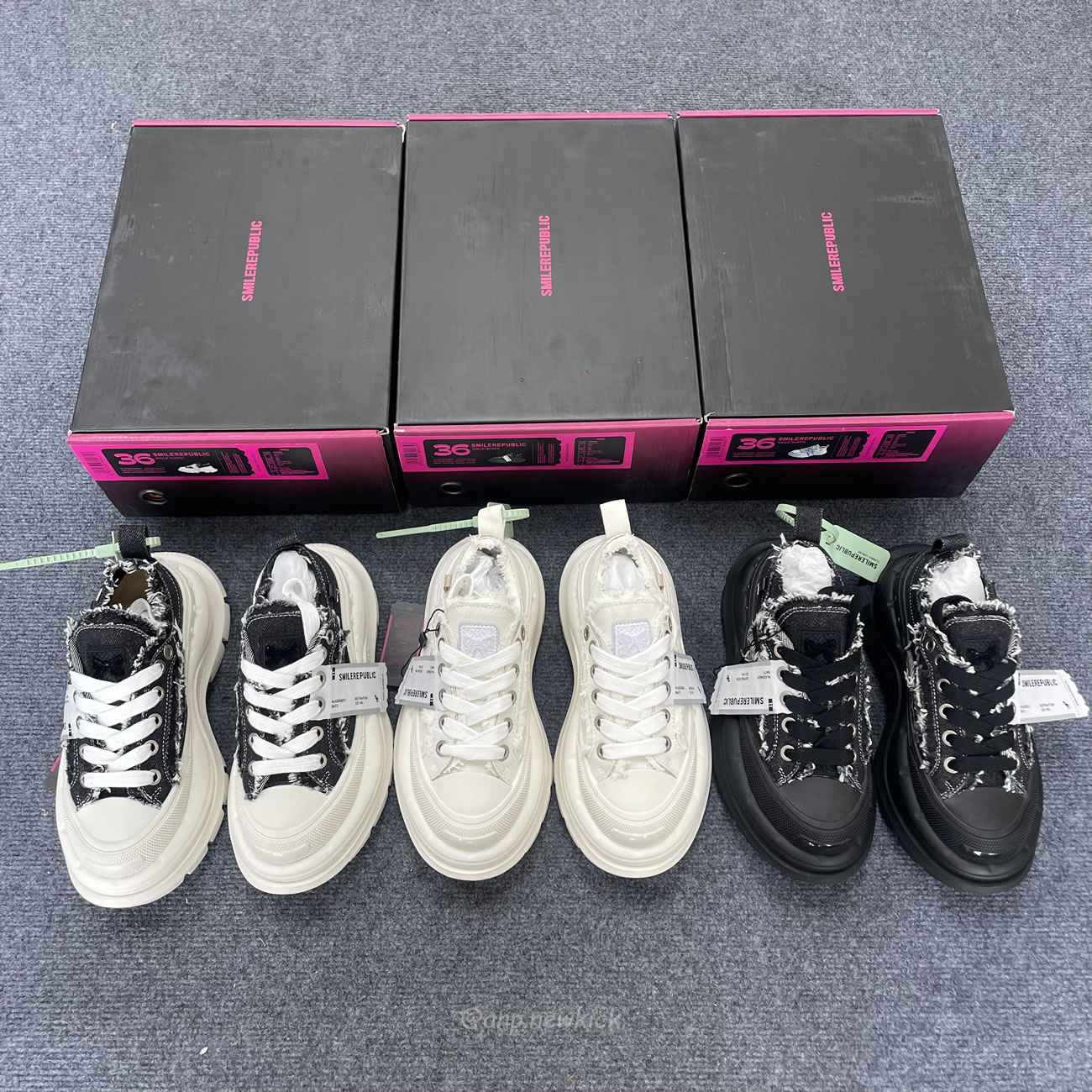 Smile Republic 2.0 Classic Black White Low Top Sneaker (5) - www.newkick.vip